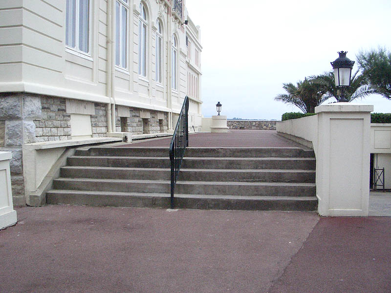 La Digue Spot Street Saint Jean de Luz Skate Spot 4/5