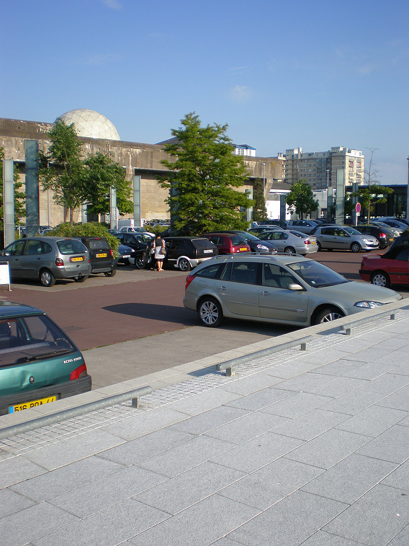 Place Amerique latine Saint Nazaire Skate Spot