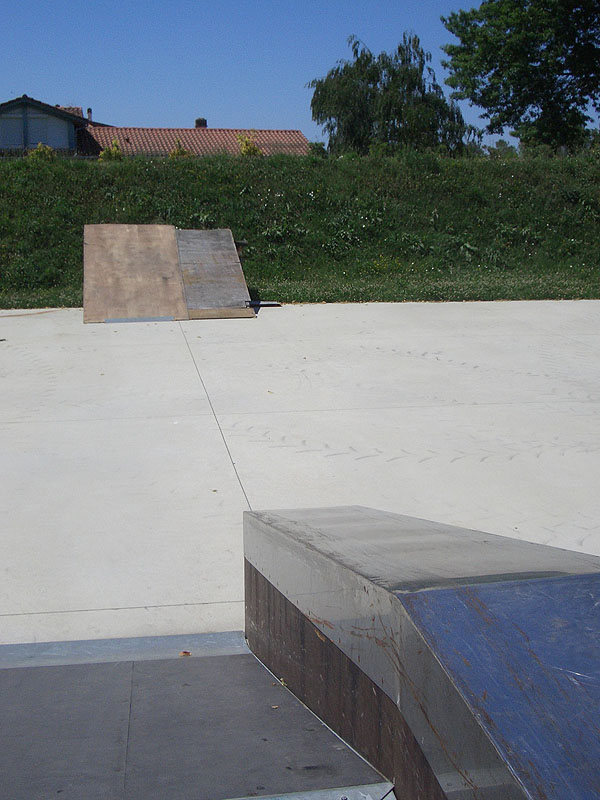 Le Cap Skatepark Saint Sever Skate Spot 3/5