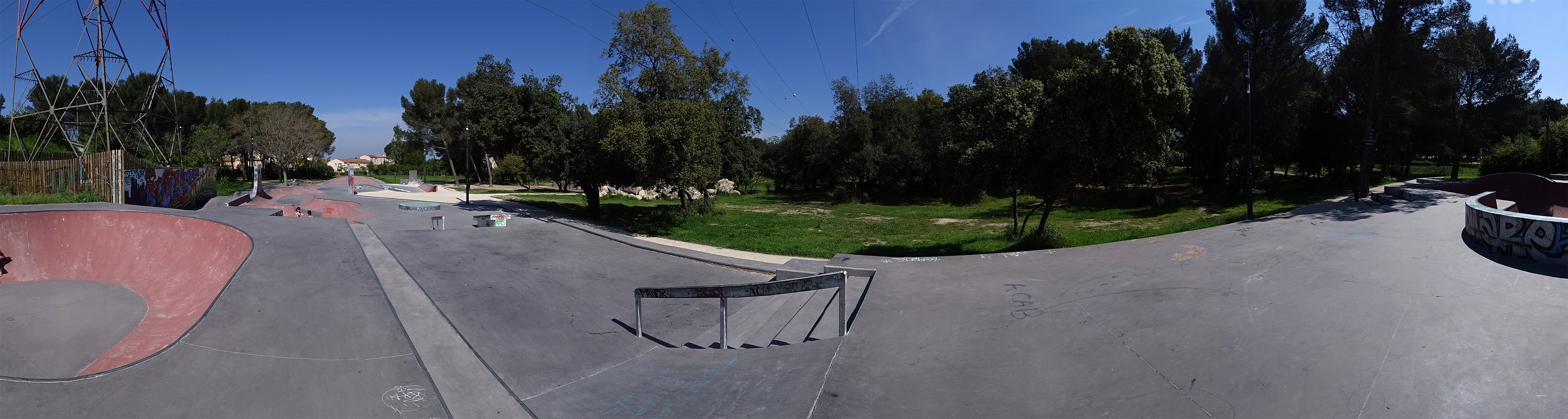Parc Guelfucci Skatepark Istres Skate Spot 4/5