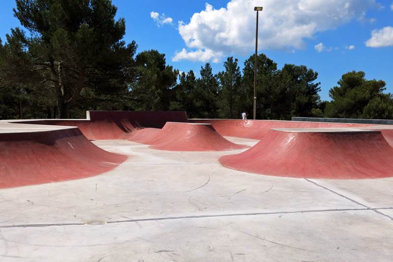 Parc des Sports Skatepark Venelles Skate Spot 4/5