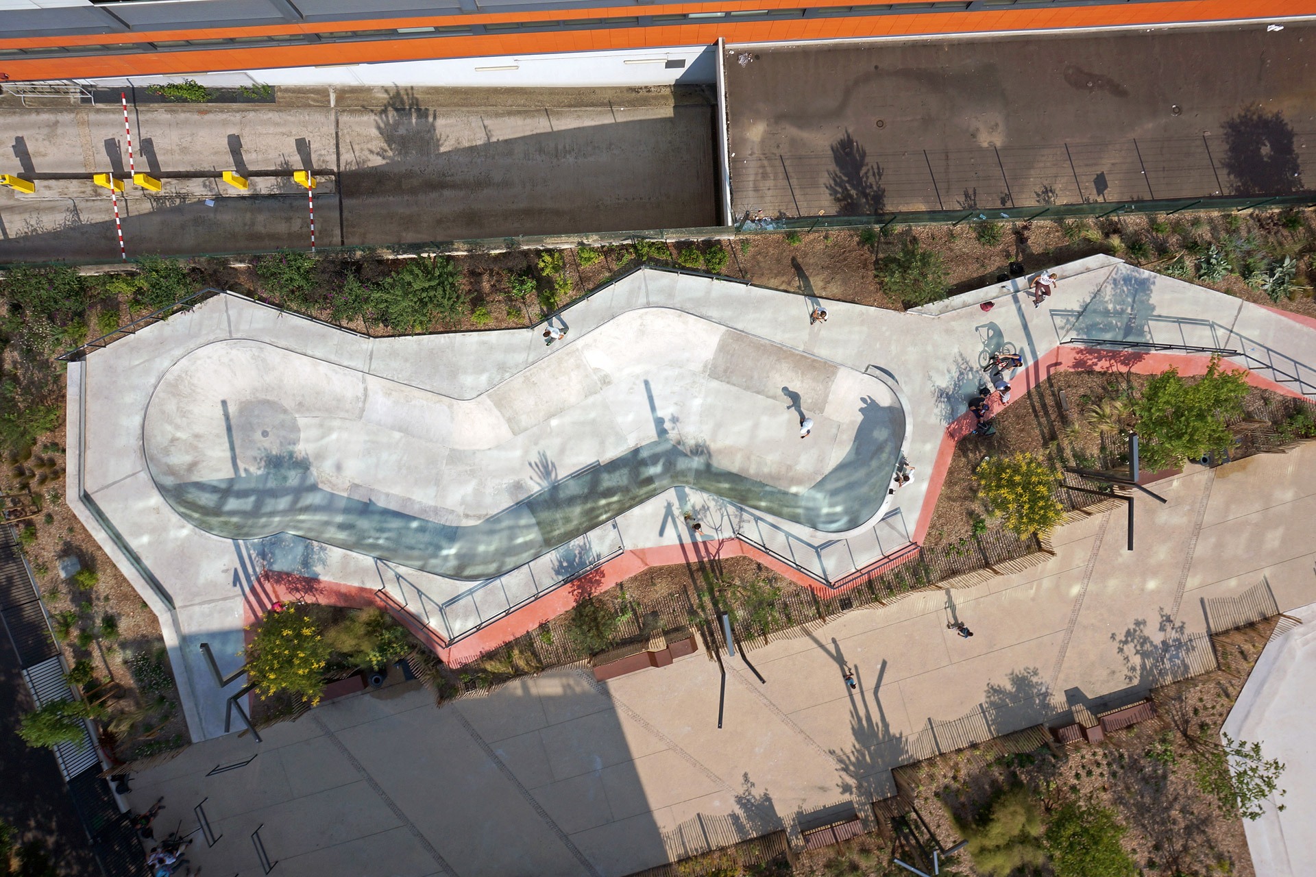 Jardin Des Fauvelles Skatepark Courbevoie Skate Spot 4/5