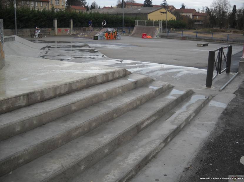 La Vinaigrerie Skatepark Bourg en Bresse Skate Spot 4/5