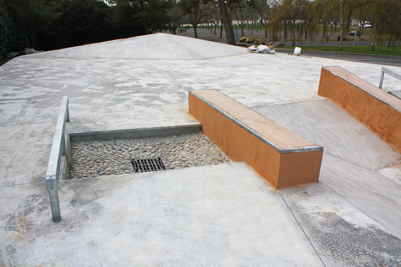 Anatole Manceau Skatepark Cholet Skate Spot 3/5