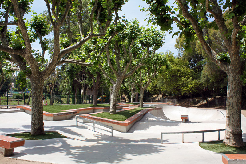 Carré de l'Espace Skatepark Mandelieu la Napoule Skate Spot 4/5