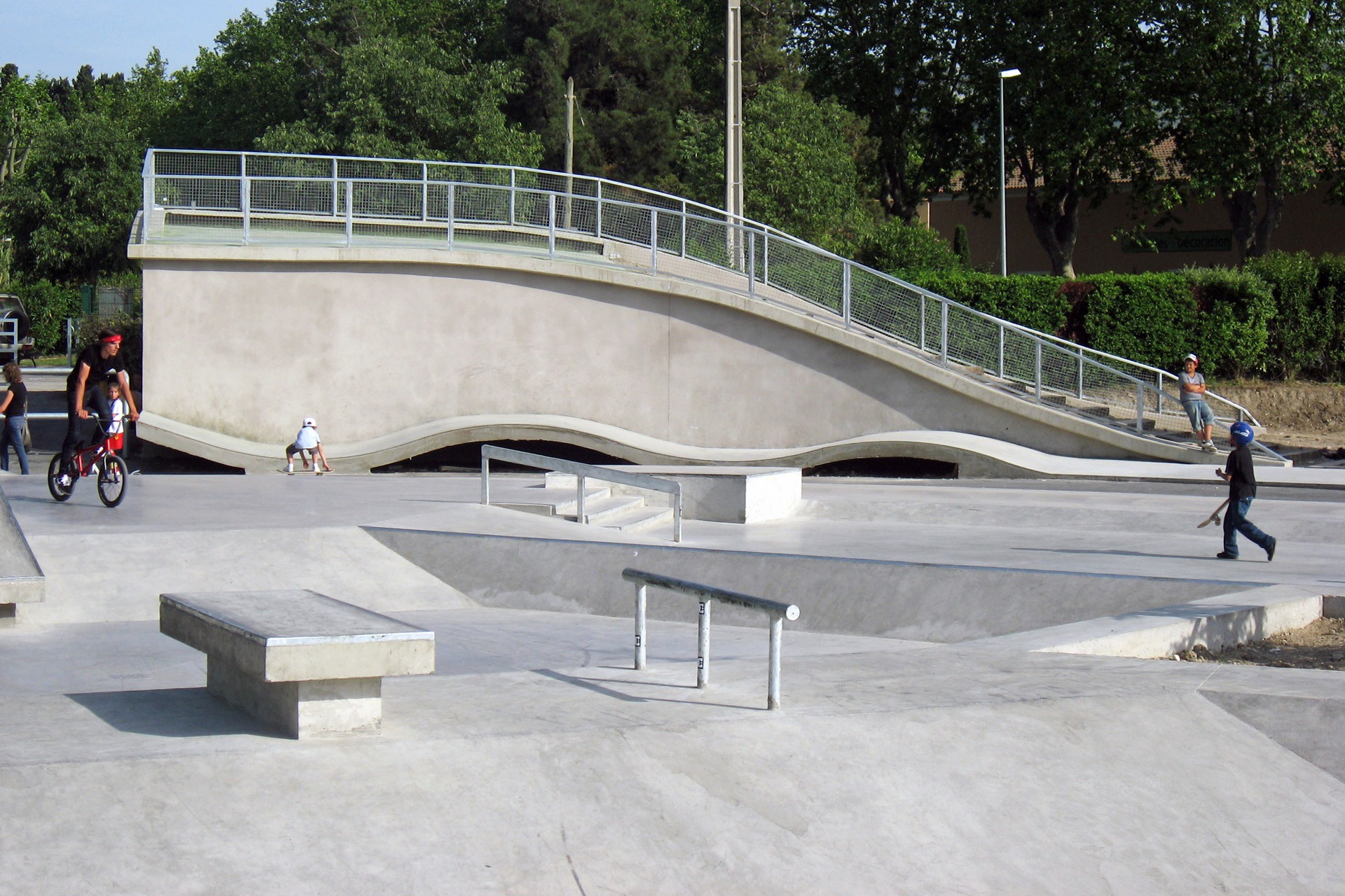 Crau Pôle Skatepark Saint Rémy de Provence Skate Spot 4/5