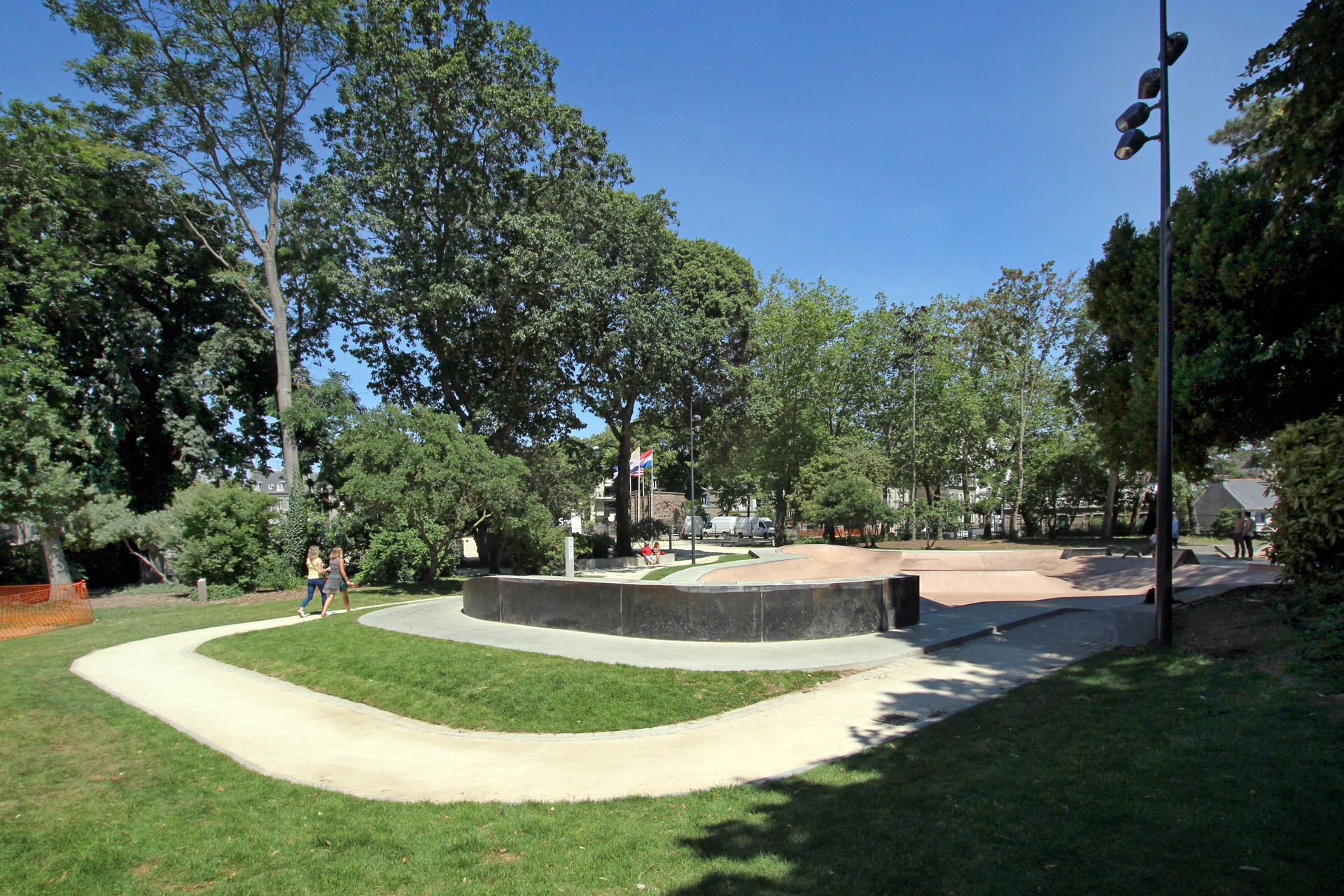 Parc des Promenades Skatepark Saint Brieuc Skate Spot 4/5