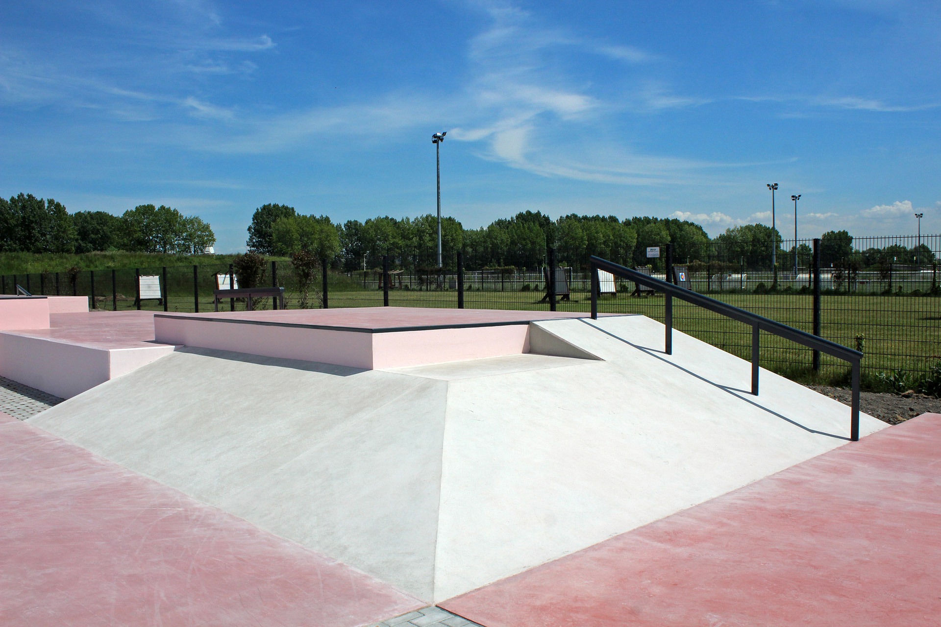 Grande Synthe Skatepark Dunkerque Skate Spot 5/5