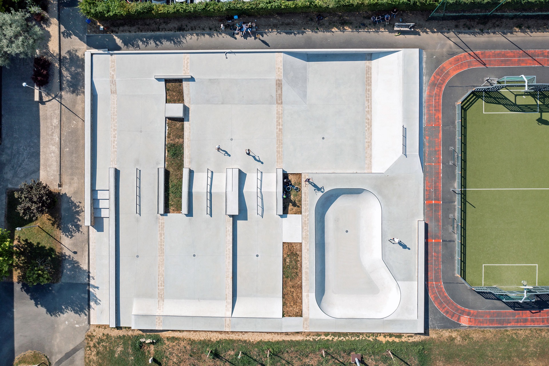 Les Châtaigniers Skatepark Fontaine le Comte Skate Spot 4/5