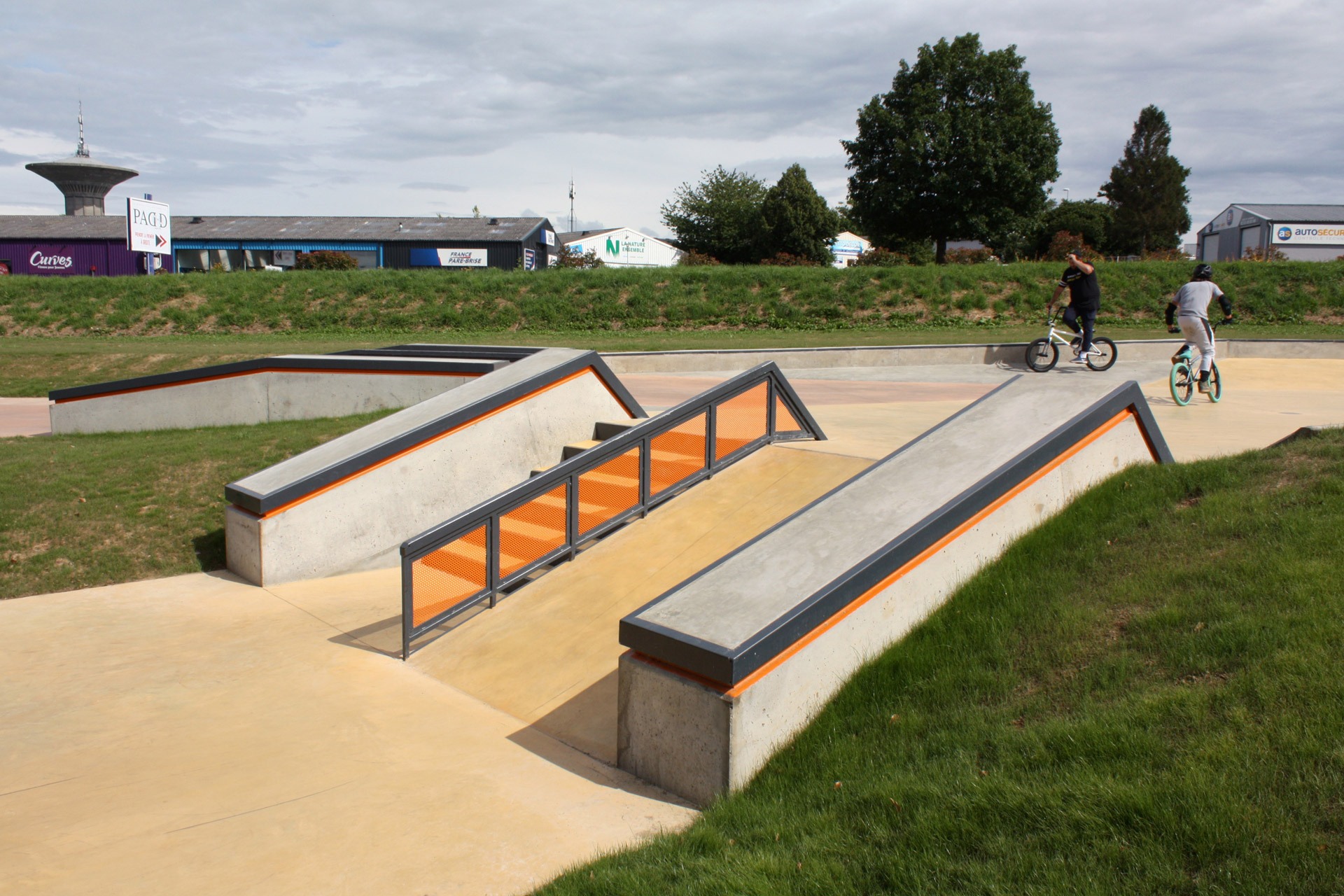 Espace Glisse Skatepark Saint Lô Skate Spot 4/5