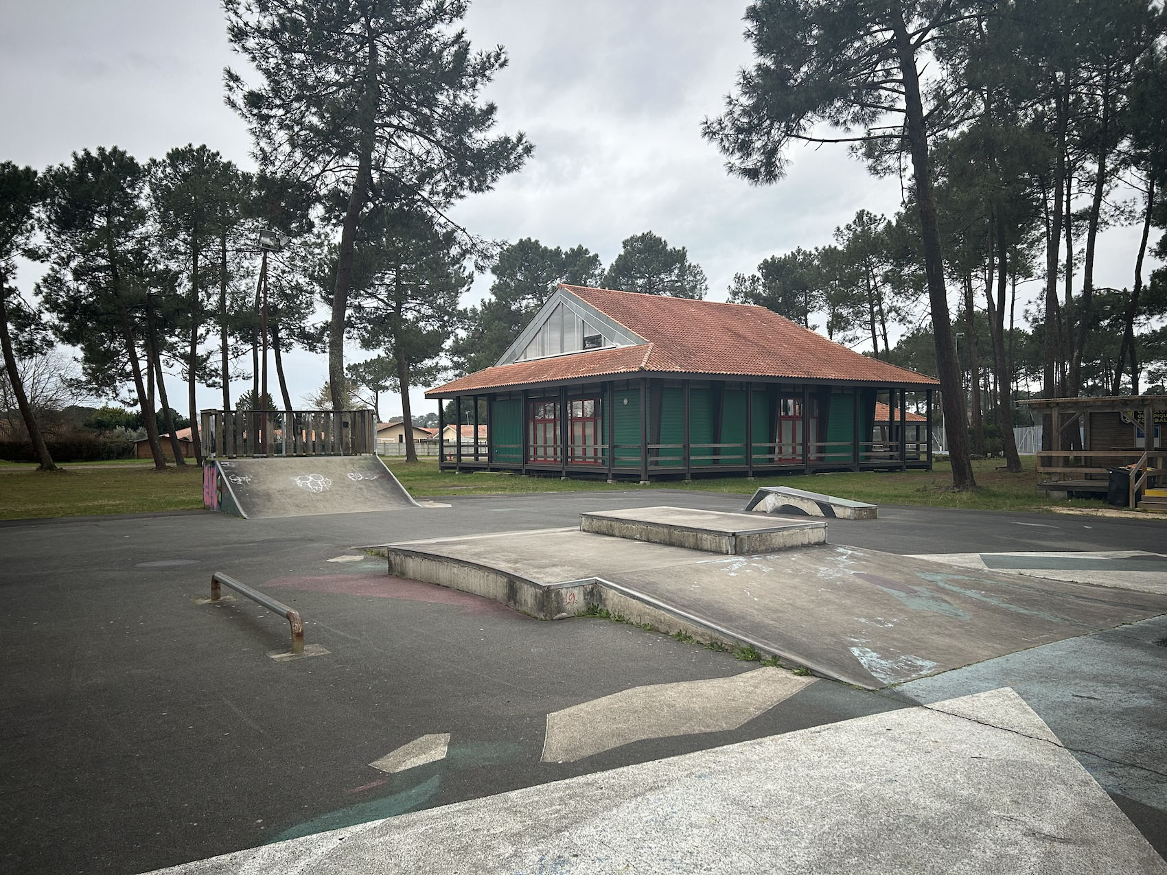 Cazaux Skatepark La Teste de Buch Skate Spot 2/5