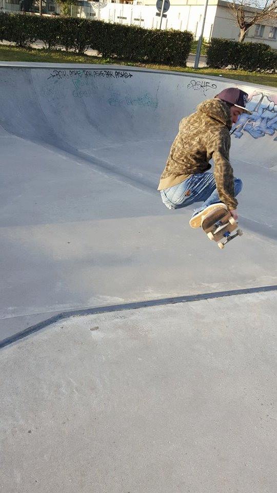 Collège Jules Ferry Bowl Langon Skate Spot 4/5
