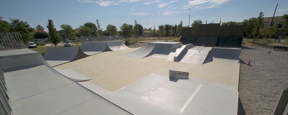 Parc des Sports Urbains Skatepark Sérignan Skate Spot 3/5