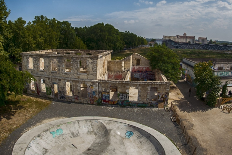 Ying Yang Darwin Bowl Bordeaux Skate Spot 4/5