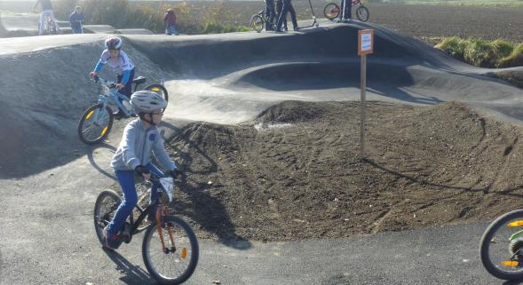 City Stade Pumptrack Moncheaux Skate Spot 3/5