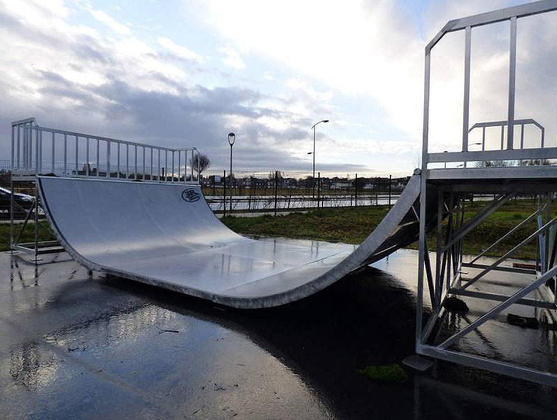 Lion Parc Skatepark Wattrelos Skate Spot 2/5