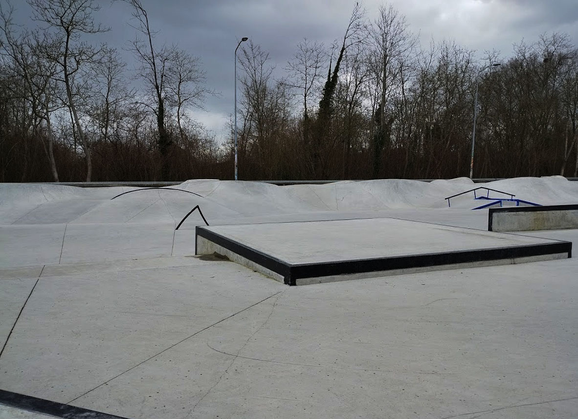 Beatrixpark Skatepark Almere Skate Spot 5/5
