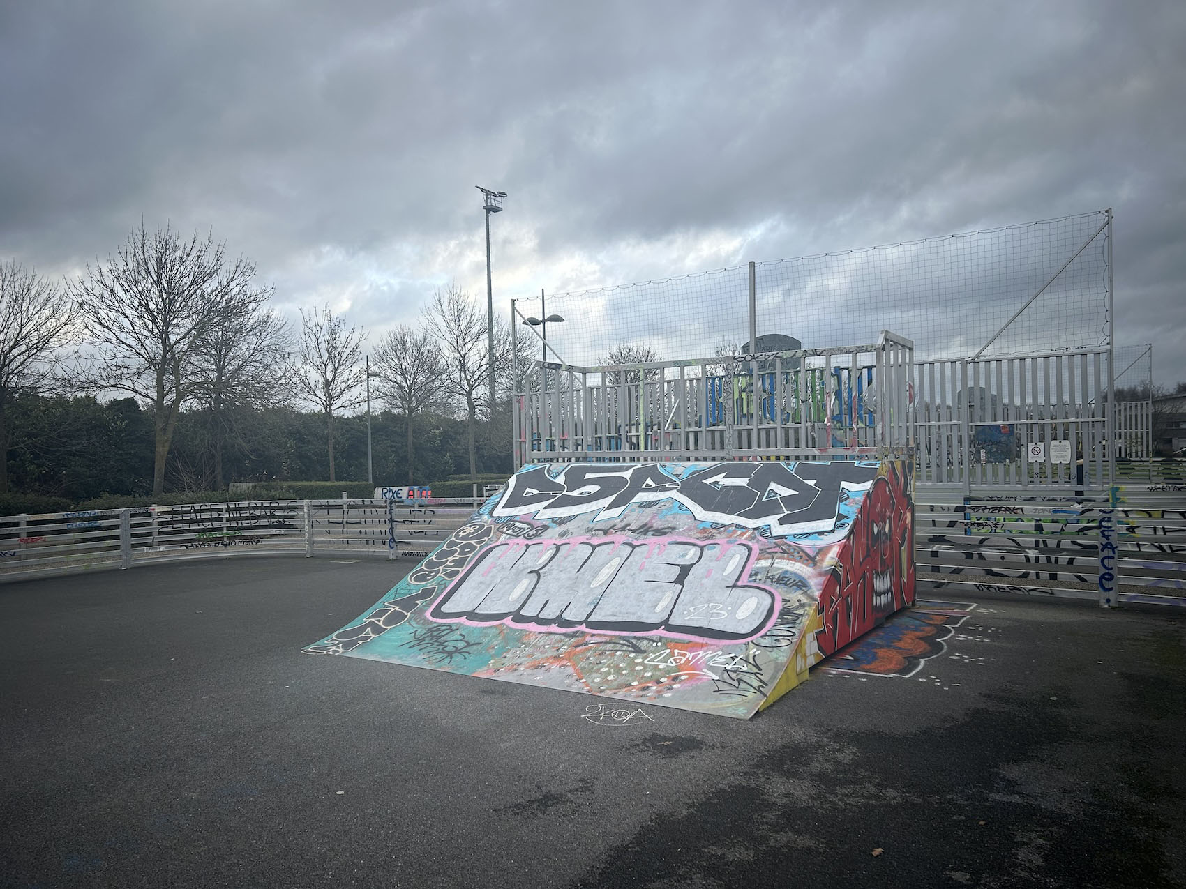 Complexe Sportif Berthe Skatepark Lezennes Skate Spot 2/5
