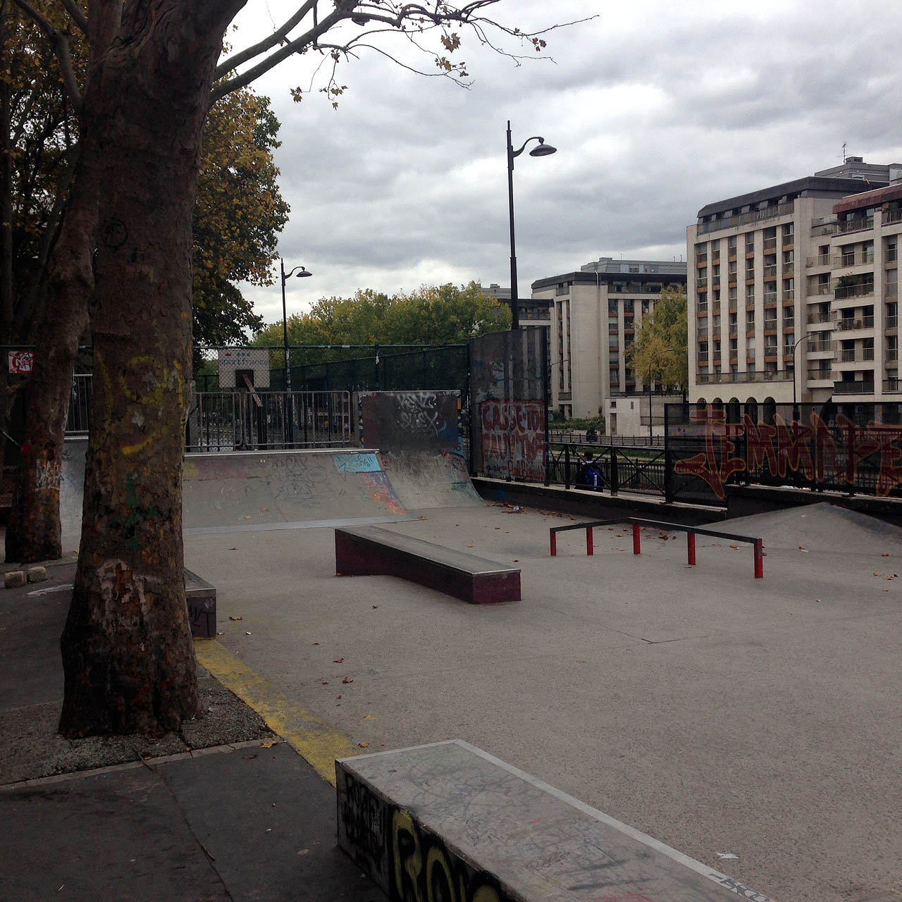 Jemmapes Skatepark Paris Skate Spot 3/5