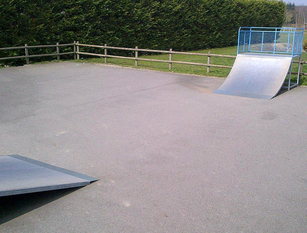 Complexe Sportif Skatepark Crevin Skate Spot 2/5