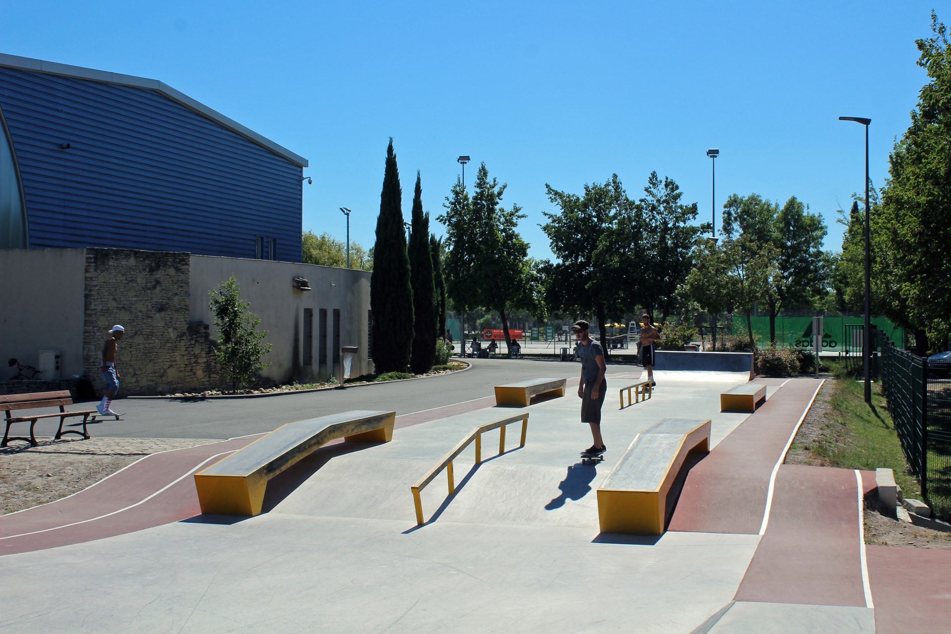 Stade Skatepark Le Thor Skate Spot 3/5