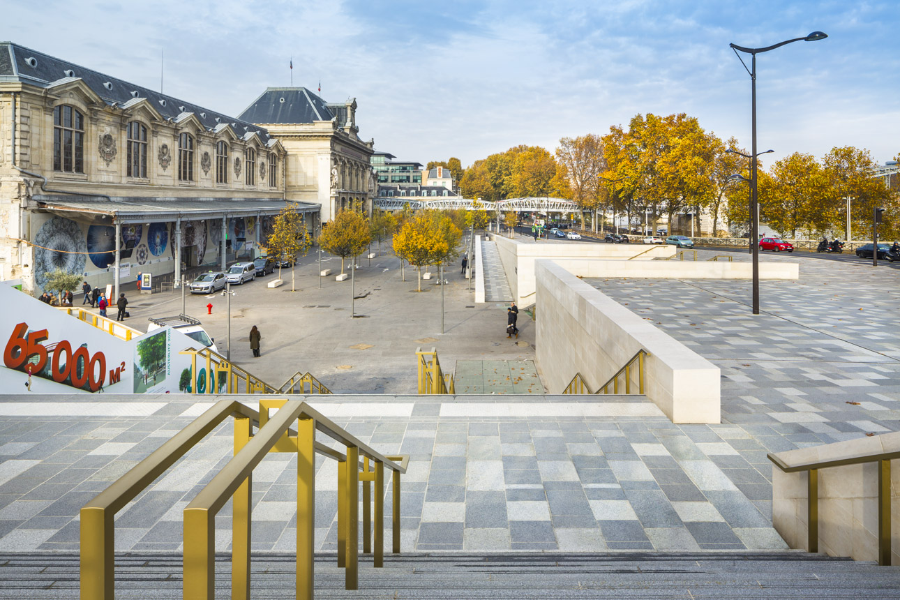 Gare d’ Austerlitz Plaza Paris Skate Spot 4/5