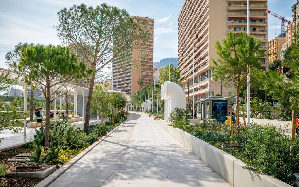 Larvotto Spot Street Monaco Skate Spot 3/5