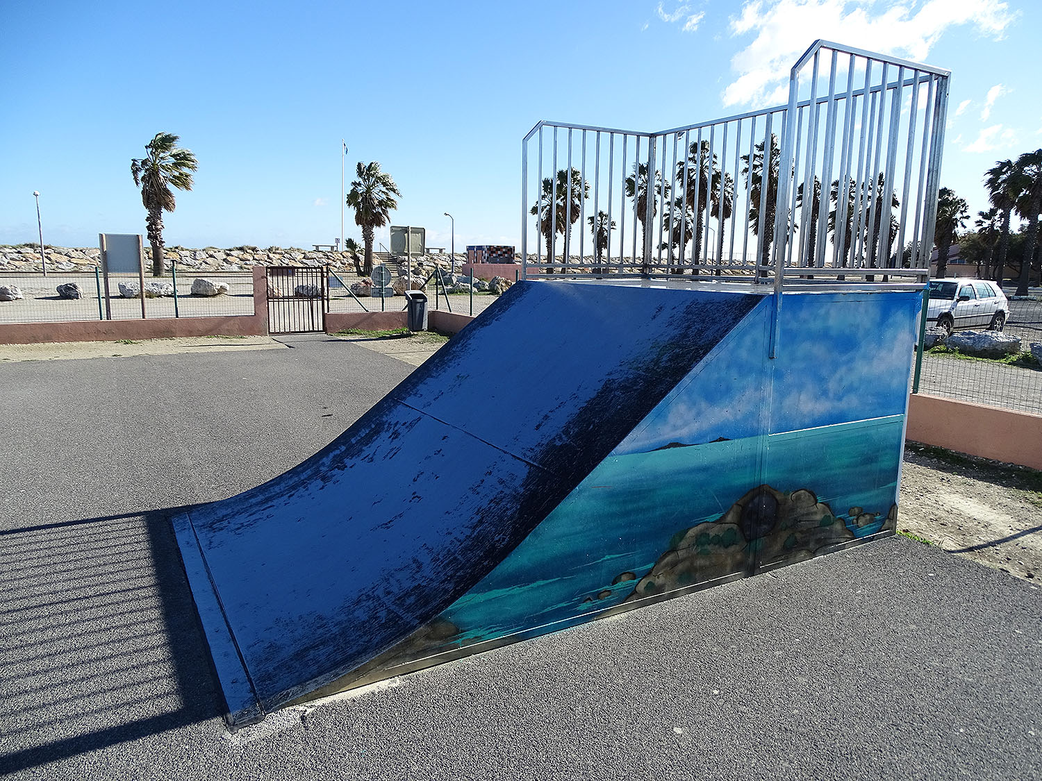 Quartier des mouettes Skatepark Sainte-Marie-la-Mer Skate Spot 2/5