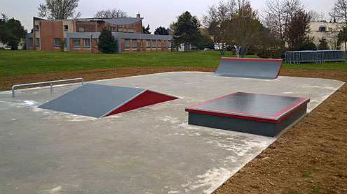 La Tuilerie Skatepark Saint-Jean Skate Spot 1/5