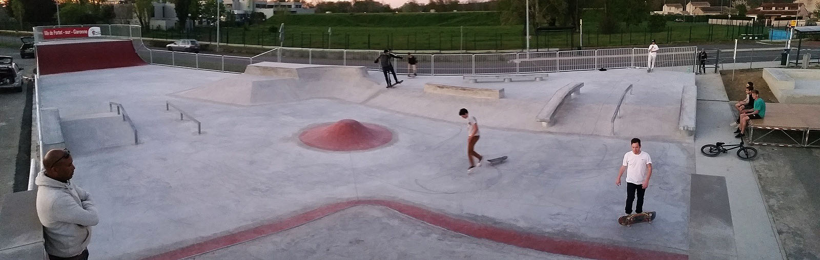 Gymnase Jules Vallès Skatepark Portet-sur-Garonne Skate Spot 3/5