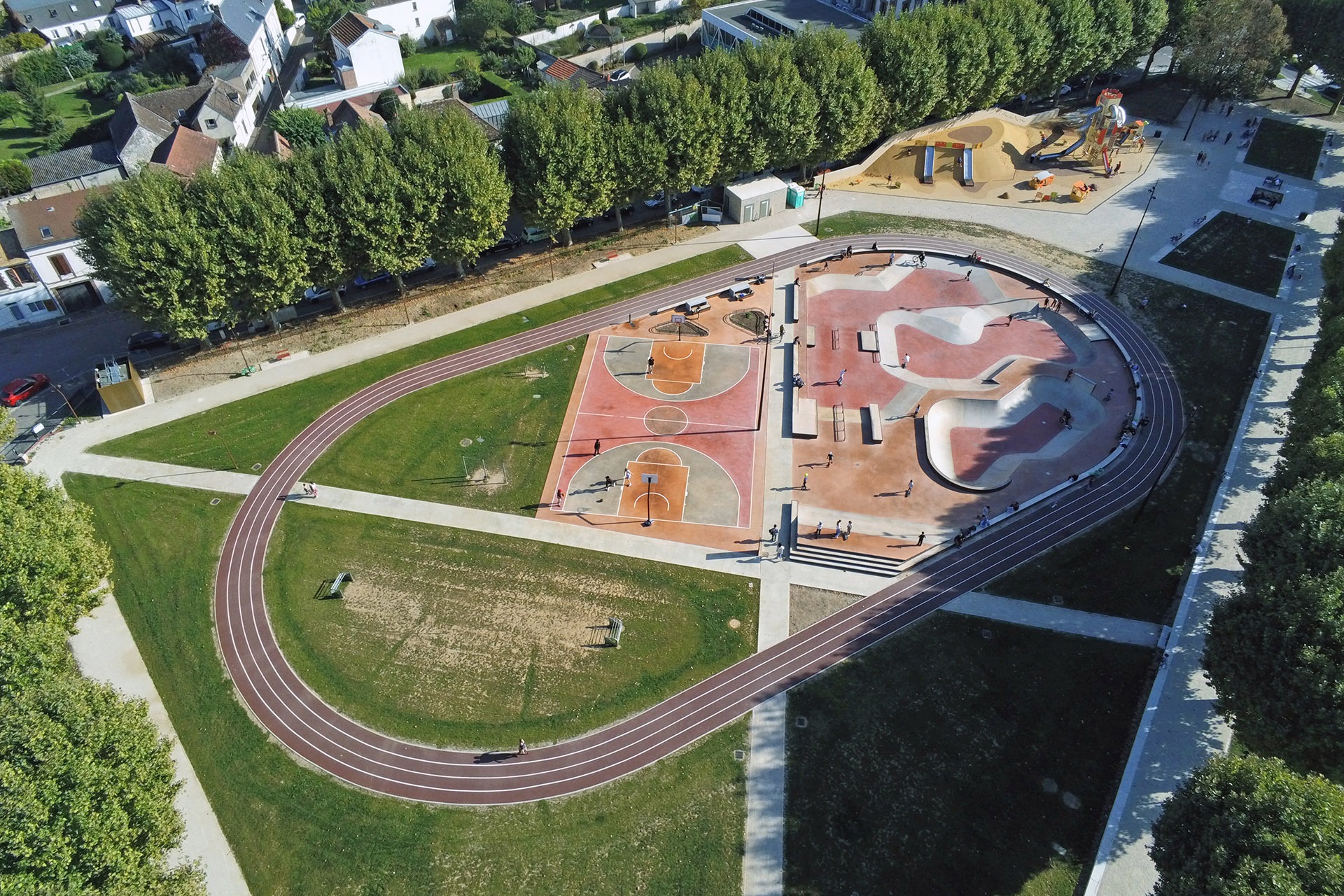 Clos le Roi Skatepark Sens Skate Spot 4/5