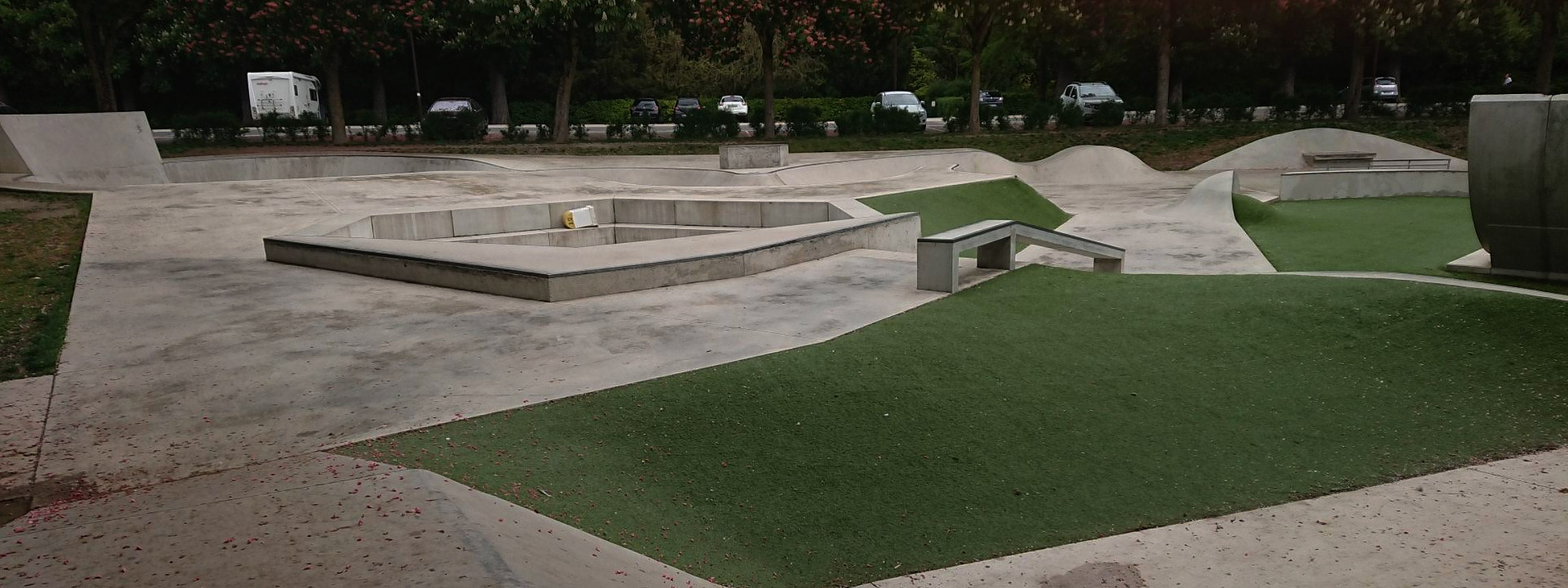 Le Grand Jard Skatepark Châlons en Champagne Skate Spot 4/5