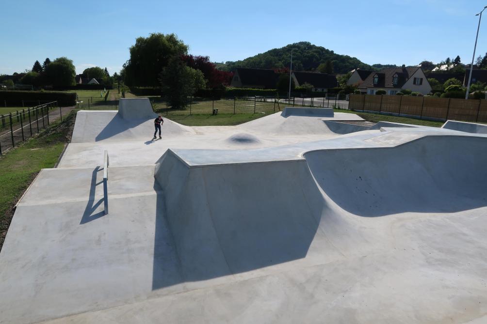 Stade Levindrey Skatepark Laon Skate Spot 4/5