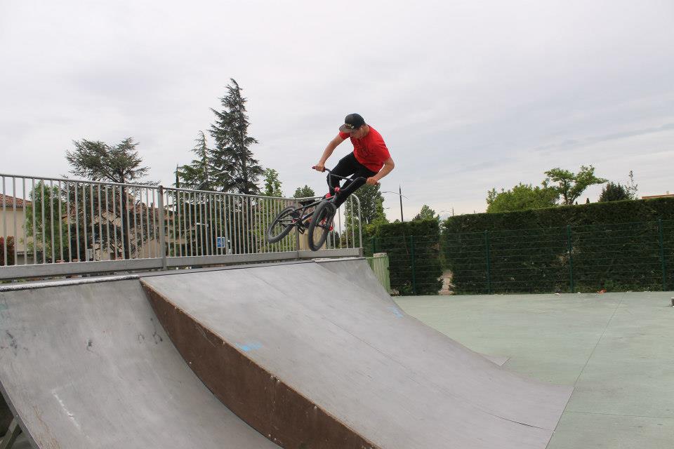 Parc Skatepark Monteux Skate Spot 1/5