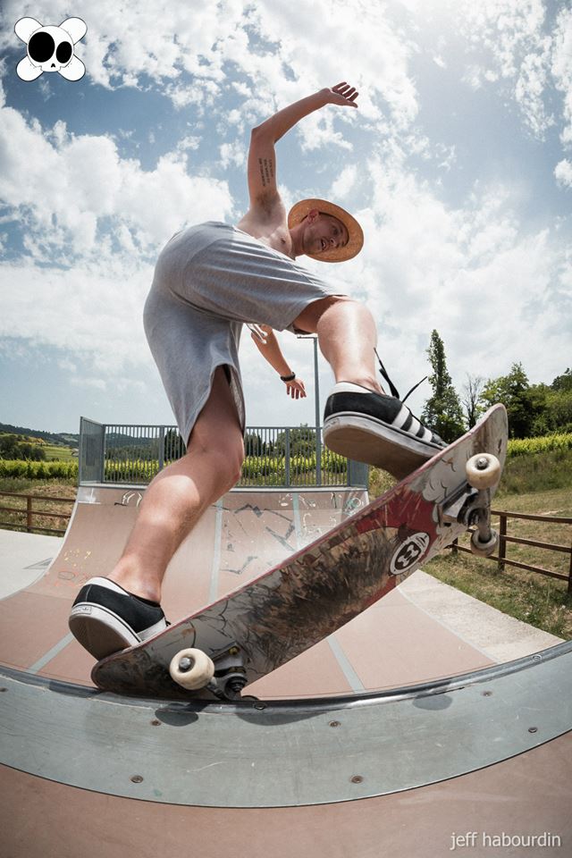 Tennis Club Skatepark Villedieu Skate Spot 3/5