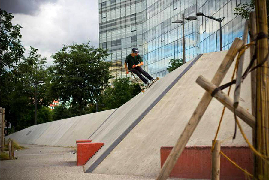 Charpennes Spot Street Lyon Skate Spot 4/5