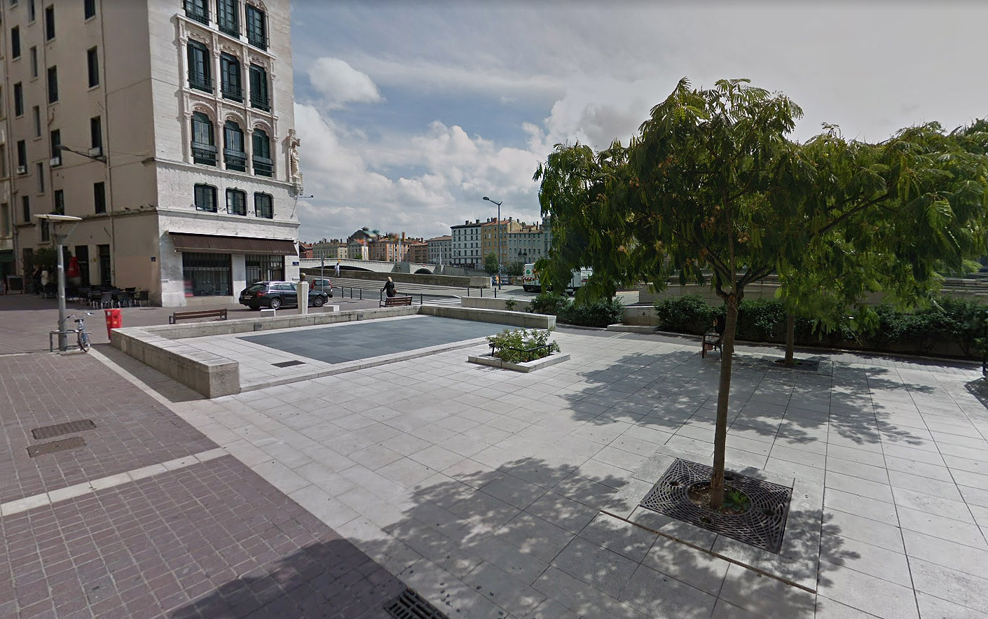 Place Crepu Spot Street Lyon Skate Spot 2/5