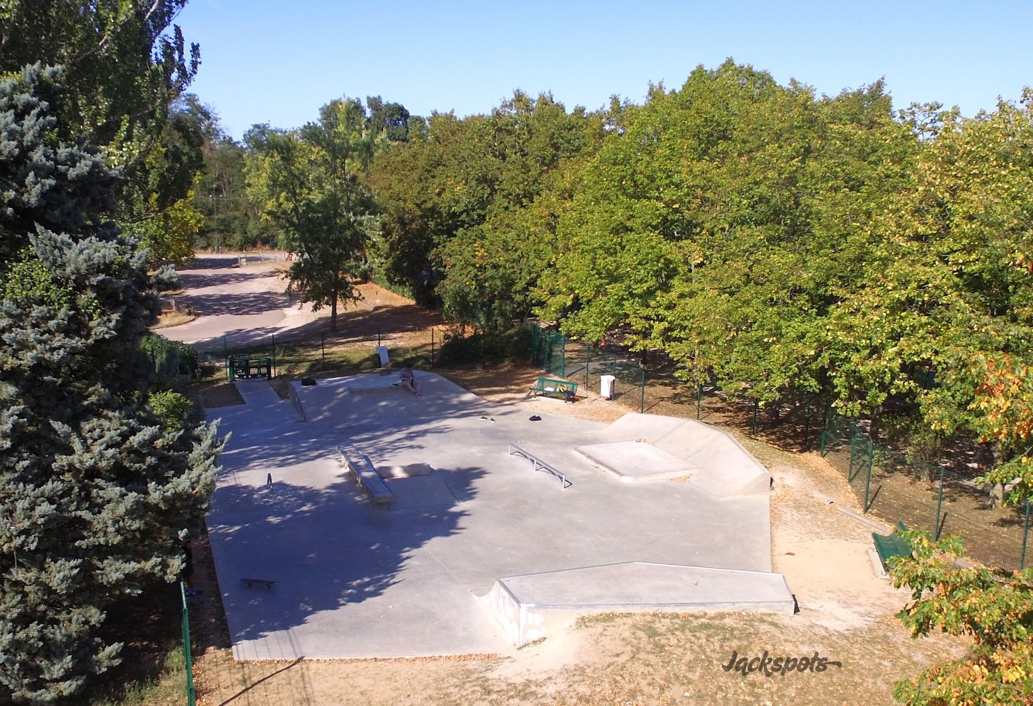 Île des İmpressionnistes Skatepark Chatou Skate Spot 3/5