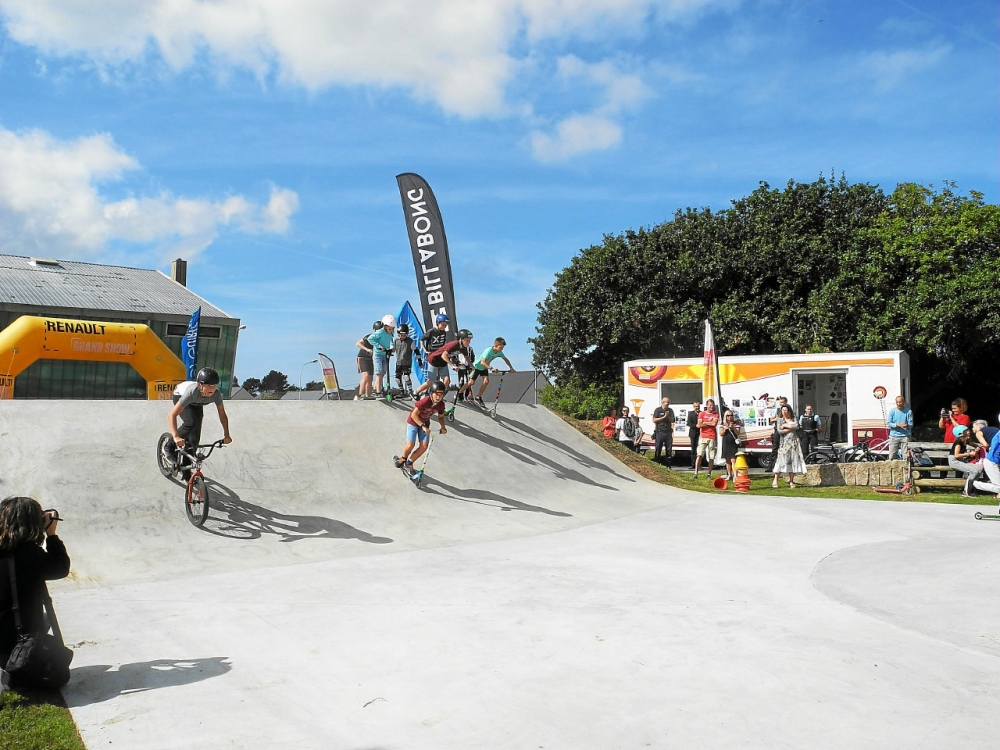 Granit Park Bowl Perros Guirec Skate Spot 3/5