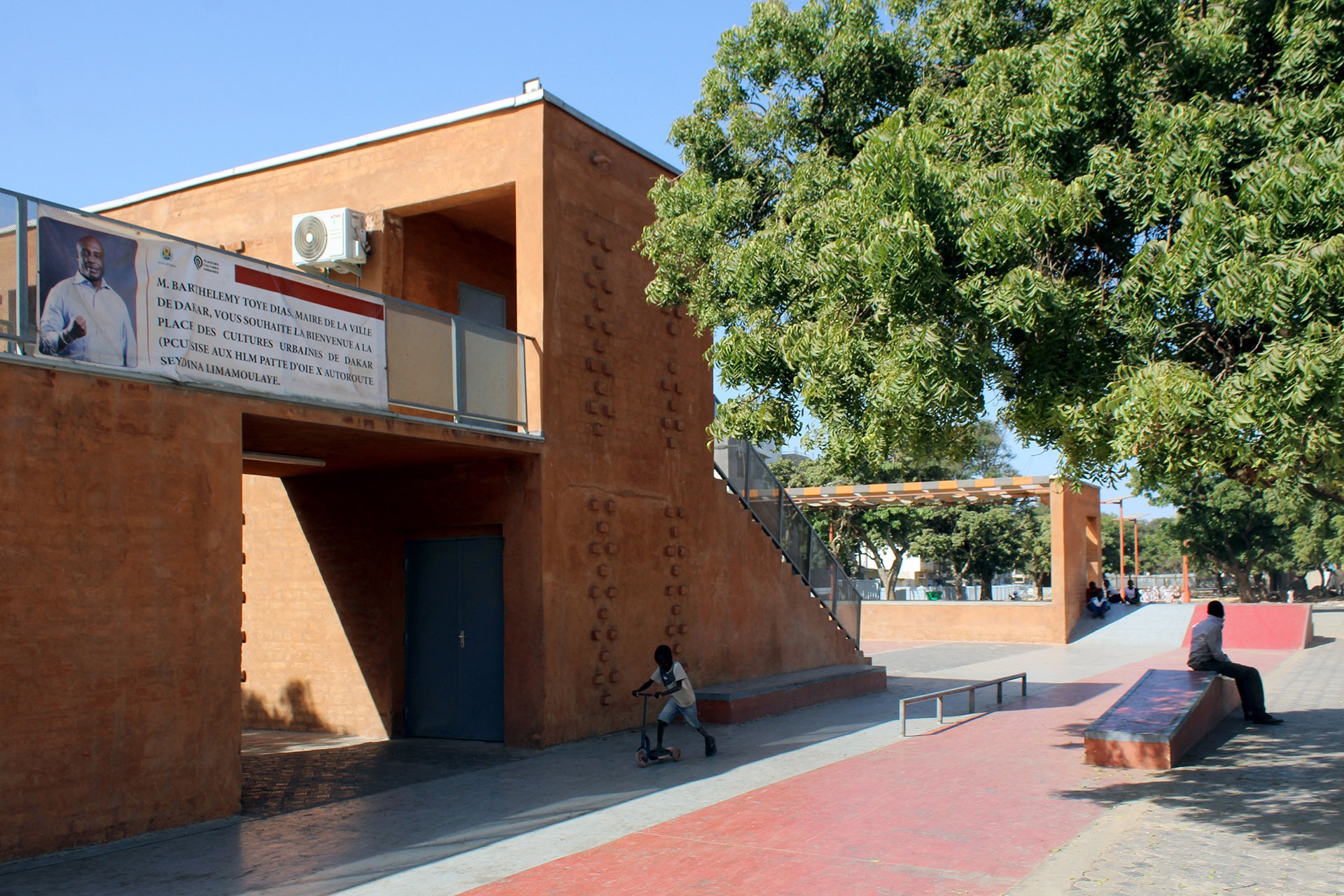Place des Cultures Urbaines Skatepark Dakar Skate Spot 4/5