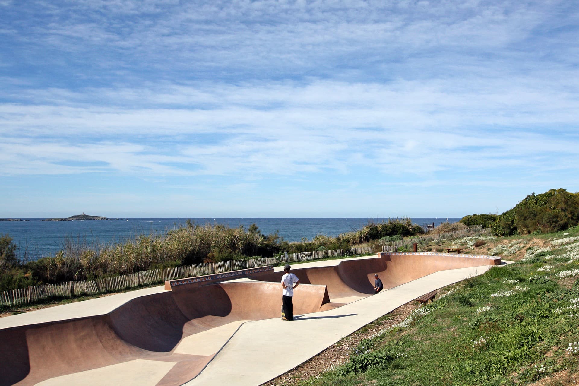 Parc de la Méditerranée Bowl Six-Fours-les-Plages Skate Spot 5/5