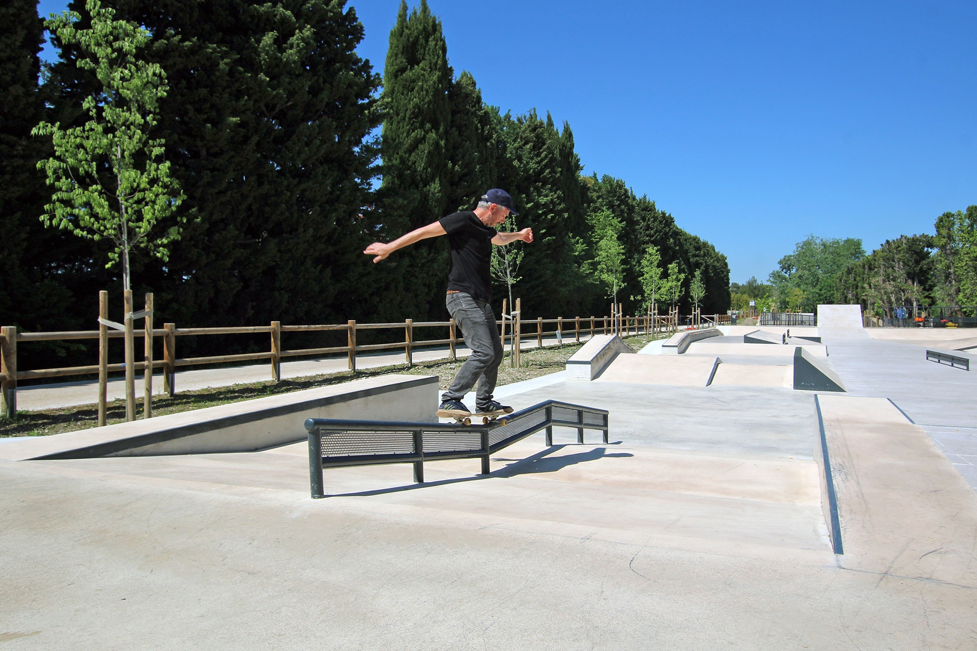 Les Arènes Skatepark Noves Skate Spot 4/5