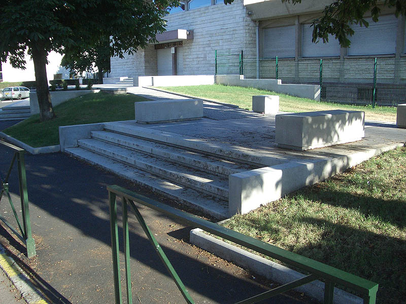 Palais de Justice Spot Street Bayonne Skate Spot 4/5