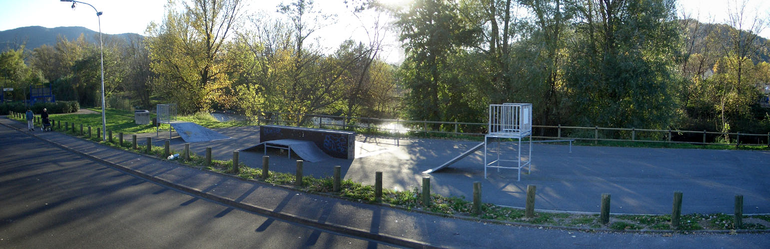 Parc Pierre Rabhi Skatepark Bédarieux Skate Spot 1/5