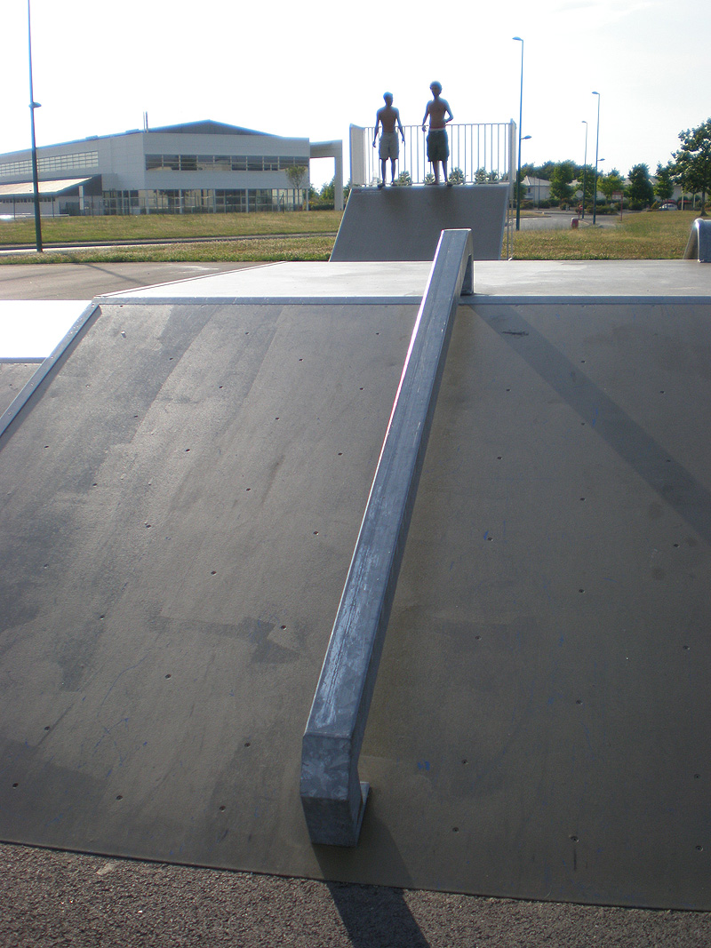 Lycée Alcide Skatepark Bouaye Skate Spot 2/5