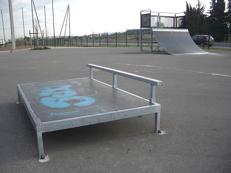Cournonsec Skatepark Cournonsec Skate Spot 2/5