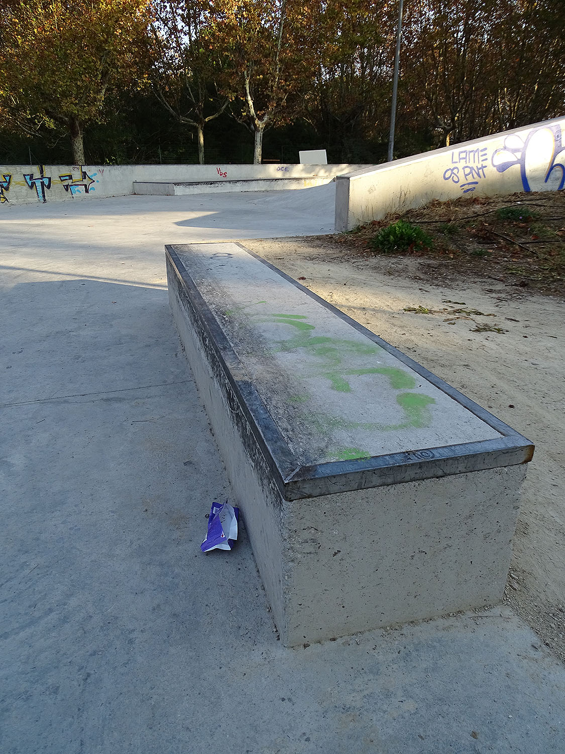 Parc des Sports Skatepark La Grande Motte Skate Spot 3/5