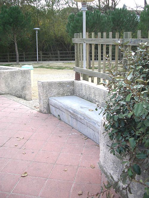 Esplanade Spot Street Montarnaud Skate Spot 1/5