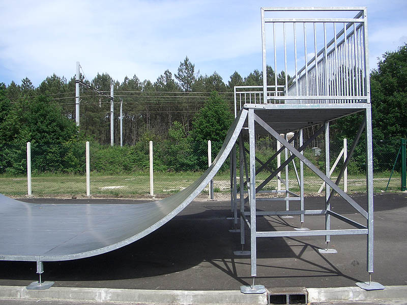 Léon Brouste Skatepark Morcenx Skate Spot 3/5