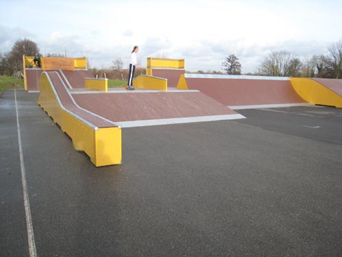 Capitainerie Skatepark Draveil Skate Spot 3/5